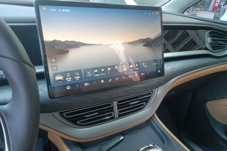 Used Denza D9 2024 EV 620 Premium Model