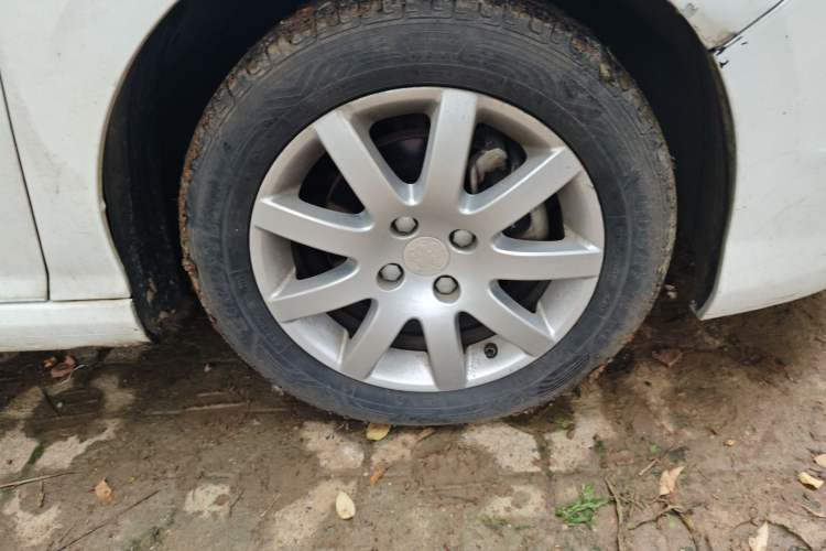 Used Peugeot 308 2012 1.6L Automatic YouShang Model Right Front Wheel Hub