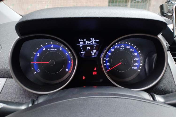 Used Hyundai Elantra (5th Generation / Langdong) 2015 1.6L Automatic Fashion Model
