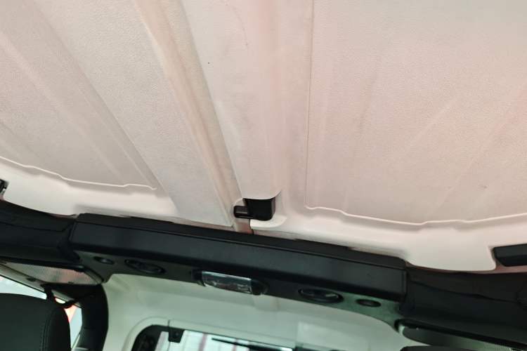 Used Jeep Wrangler 2016 3.6L Four-Door Rubicon U.S. Spec
