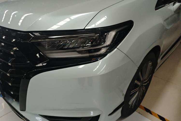 Used Honda Elysion 2024 2.0L eHEV Luxury Edition