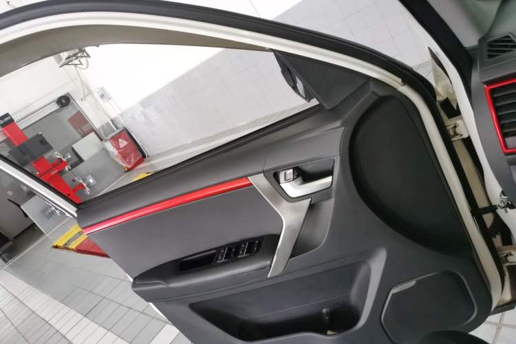 Used Chery Tiggo 3 2016 1.6L CVT ZhiShang Edition