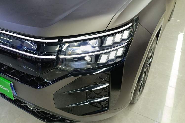 Used Volkswagen Teramont 2025 Tiguan Pro 450TSI Four-Wheel Drive Summit Edition
