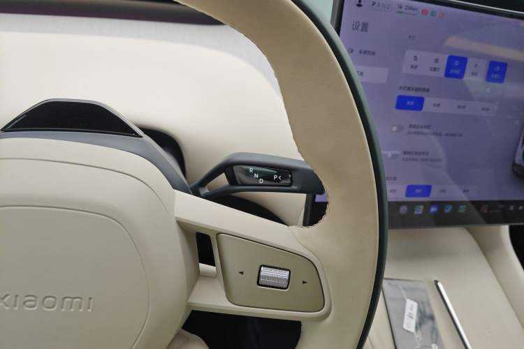 Used Xiaomi Auto YU7 2025 Ultra-Long Range High-Performance All-Wheel-Drive Max Edition Gear Lever