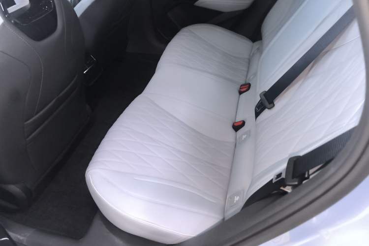 Used BYD Seal 2022 700 km Long-Range Rear-Wheel-Drive Version