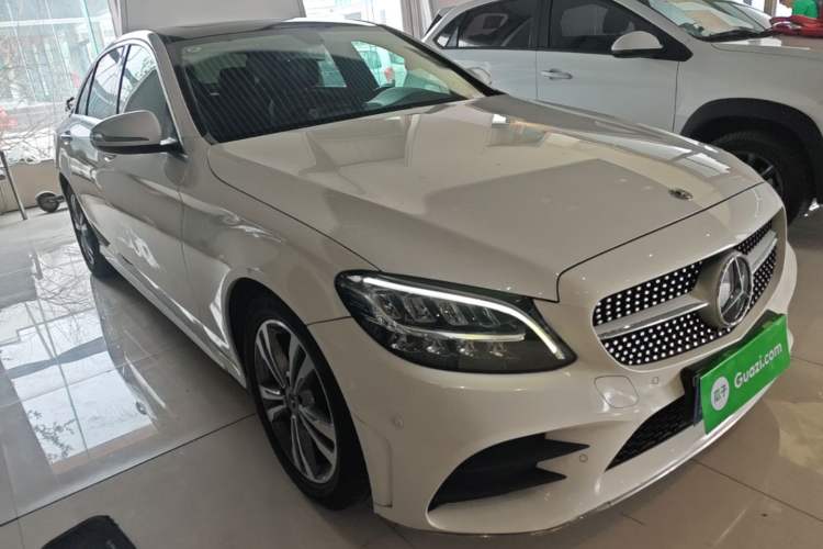 Used Mercedes-Benz C-Class 2020 Restyled C 200 L Fashion Edition Sport Version Front Right 45 Deg