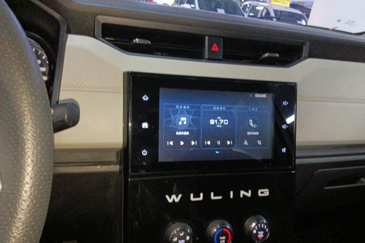 Used Wuling Hongguang PLUS 2019 1.5T Manual Luxury 7-Seater
