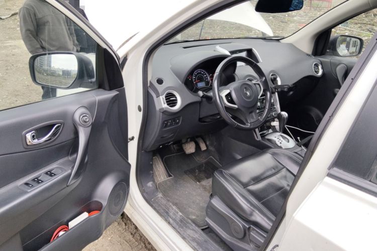 Used Renault Koleos 2014 Revised Version 2.0L Two-Wheel Drive Fashion Edition Driver Seat