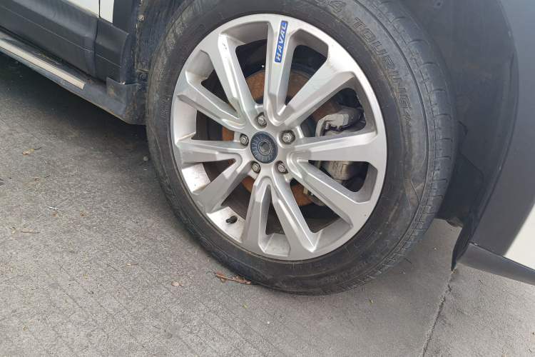 Used Haval H6 Coupe 2017 Blue Label 2.0T Automatic Two-Wheel Drive Elite Model
