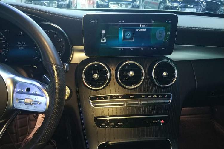 Used Mercedes-Benz C-Class 2021 C 200 L Fashion Edition Sport Version Audio And AC Panel