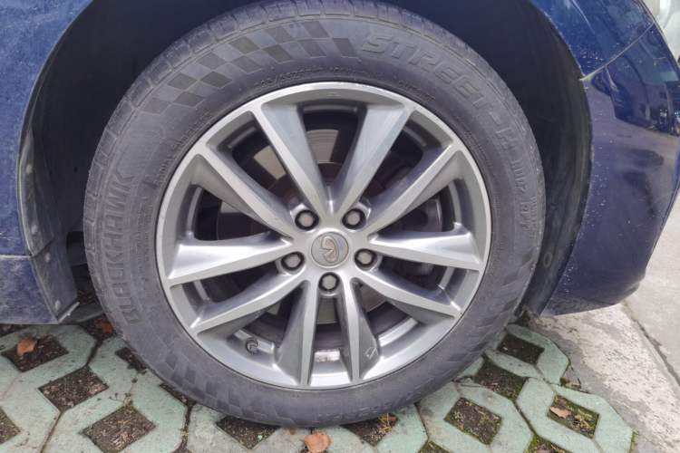 Used Infiniti Q50L 2018 2.0T Comfort Edition China VI Standard
