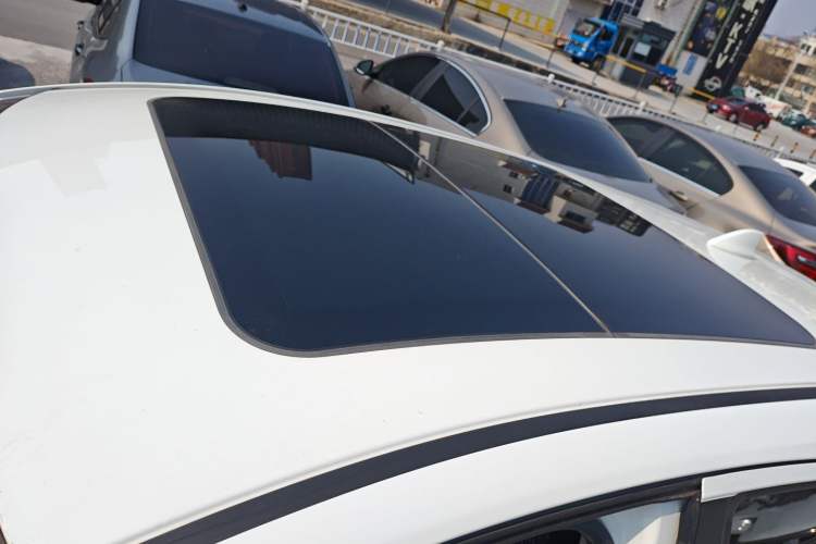 Used Honda Vezel 2020 1.5L CVT Pioneer Edition
