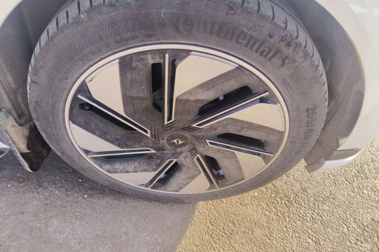 Used Dongfeng eπ eπ008 2024 210Max Range-Extended Version 6 Seats
