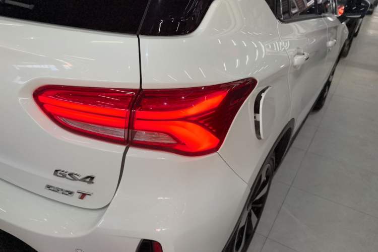 Used GAC Trumpchi GS4 2018 235T Automatic Two-Wheel Drive Luxury Smart Connectivity Version