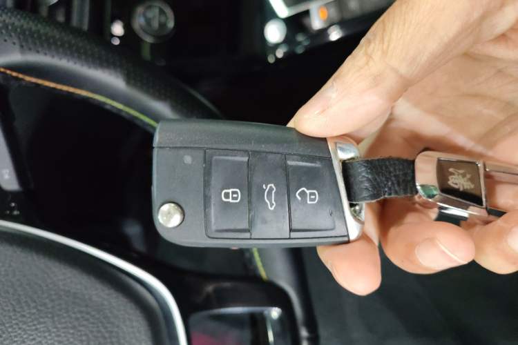 Used Volkswagen Tayron 2019 330TSI Four-Wheel Drive Luxury Version China VI Standard Vehicle Key