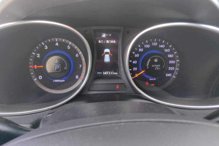 Used Hyundai Santa Fe 2013 Revised Version 2.4L Automatic All-Wheel Drive Smart Type