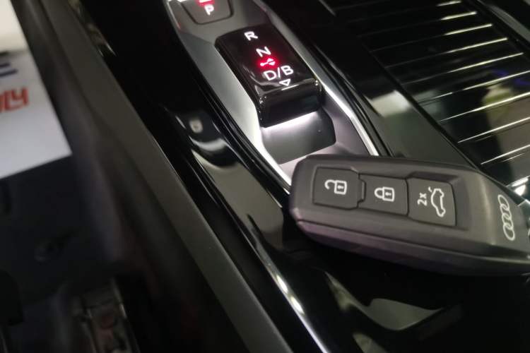 Used Audi Q6L e-tron 2026 First Launch Navigation Edition