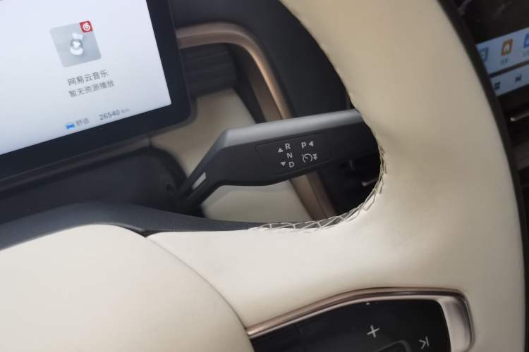 Used Dongfeng eπ eπ008 2024 636Max All-Electric Version 6 Seats Gear Lever