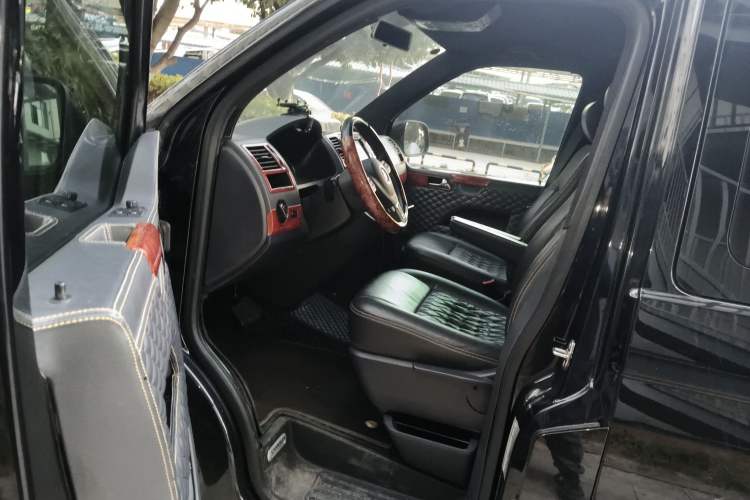 Used Volkswagen Caravelle 2014 2.0 TSI Four-Wheel Drive Comfort Edition