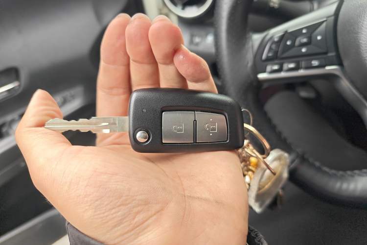 Used Nissan Kicks 2023 Jingqing Edition 1.5L Combining "Power" with a Stylish Touch Vehicle Key