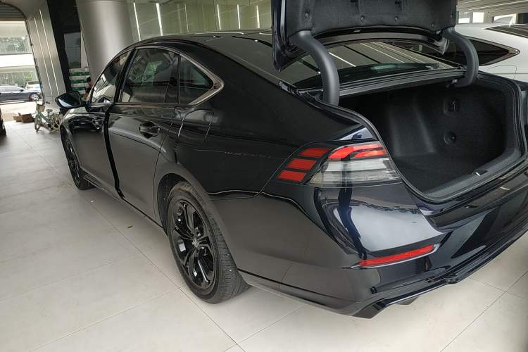 Used Honda Accord 2025 Sport Series 260TURBO Luxury Edition
