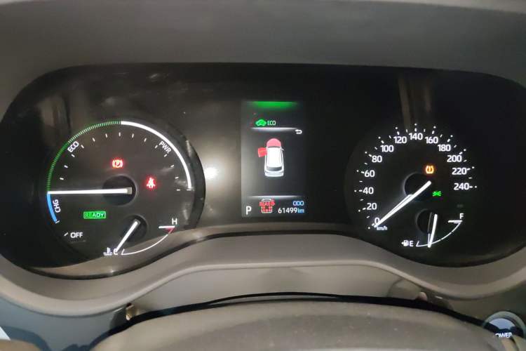 Used Toyota Sienna 2023 2.5L Hybrid Comfort Edition
