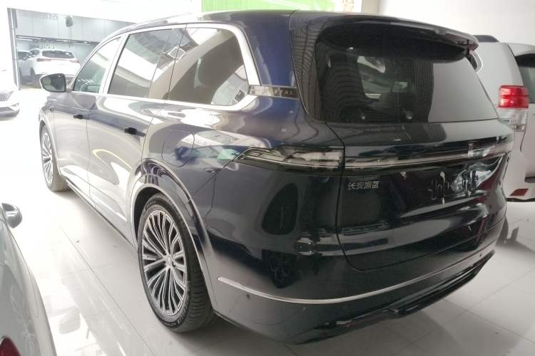 Used Deepal S09 2025 Four-Wheel Drive Ultra+ Custom Edition
