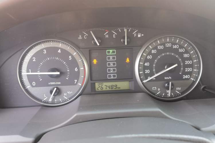 Used Toyota Land Cruiser 2012 4.0L Automatic VX
