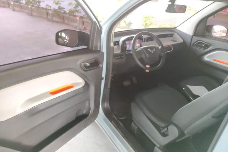 Used Wuling Hongguang MINIEV 2021 Macaron Premium Model – Lithium-NMC Driver Seat