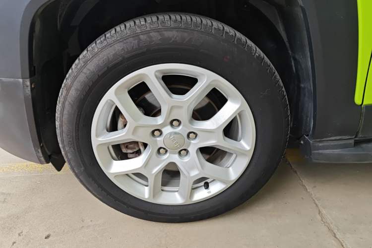 Used Jeep Renegade 2018 Connected Large Screen Version 180T Automatic High-Energy Edition