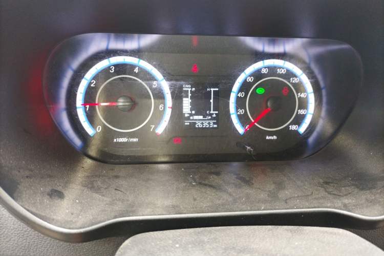 Used CHANGAN KAICHENG Ruixing M60 2023 1.6L CNG Comfort-Grade 6-Seater Passenger Vehicle