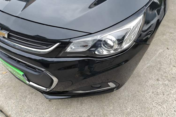 Used Chevrolet Malibu 2017 1.5T Automatic Luxury Edition Left Front Headlight