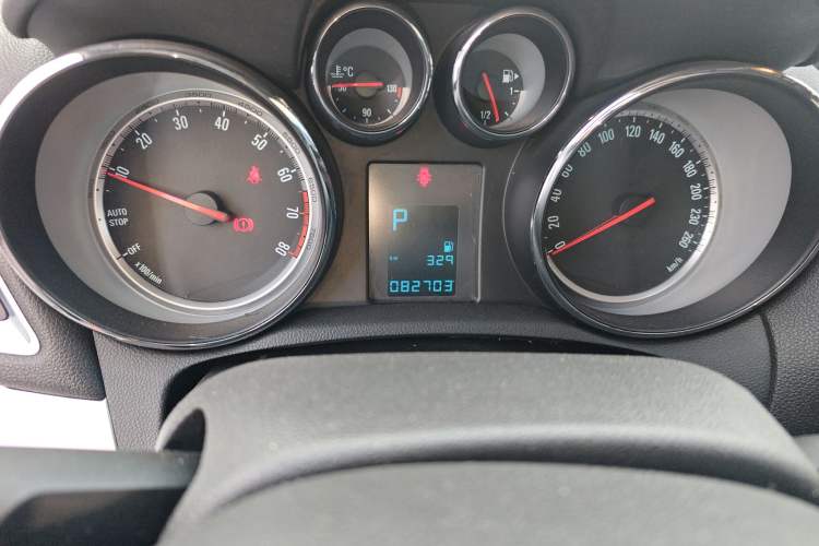 Used Buick Encore 2015 1.4T Automatic Two-Wheel Drive Urban Elite Version