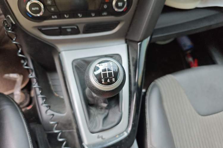 Used Ford Focus 2012 Hatchback 1.6L Manual Fashion Edition