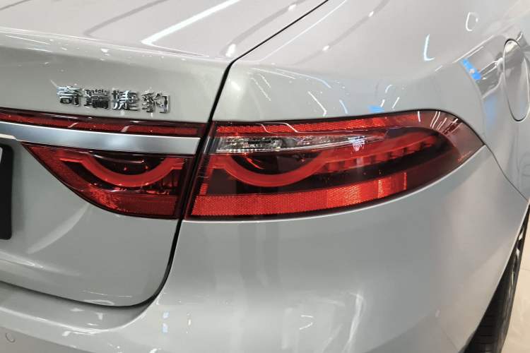 Used Jaguar XFL 2024 2.0T P250 Two-Wheel Drive Prestige Luxury Edition
