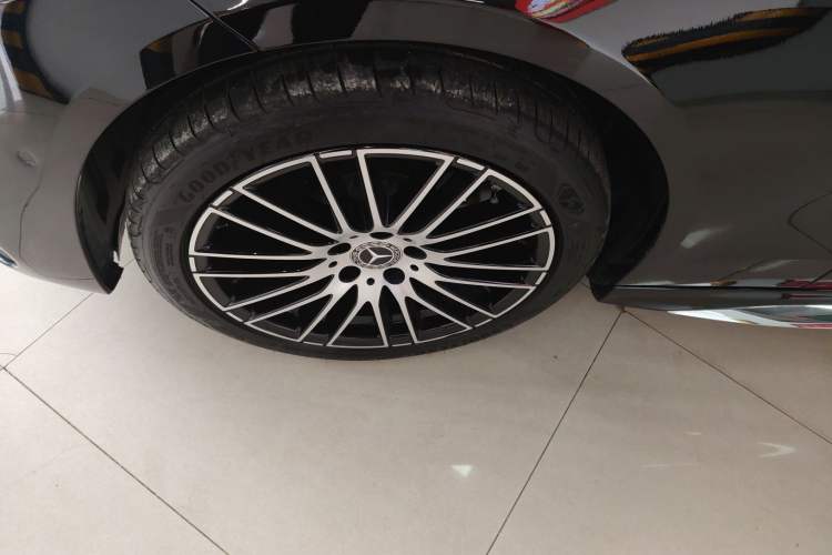 Used Mercedes-Benz C-Class 2024 Restyled C 260 L Sport Edition Left Front Wheel Hub