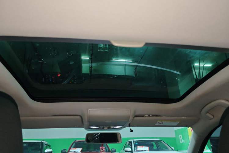 Used Volkswagen Lamando 2017 230TSI DSG Fashion Edition Headliner