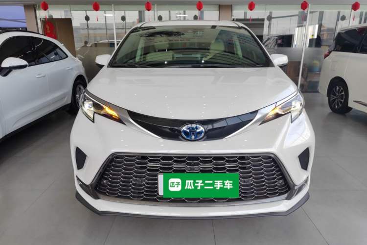 Used Toyota Granvia 2023 2.5L Hybrid Prestige PLUS Edition Front