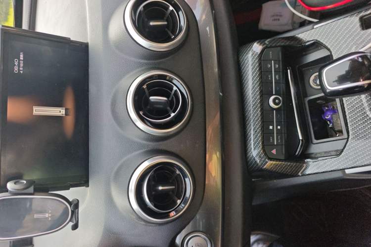 Used Wey VV7 2017 2.0T Ultra-Luxury Version
