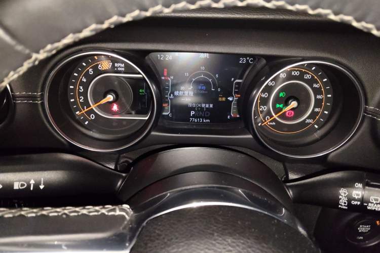 Used Jeep Wrangler 2018 2.0T Sahara Four-Door Edition
