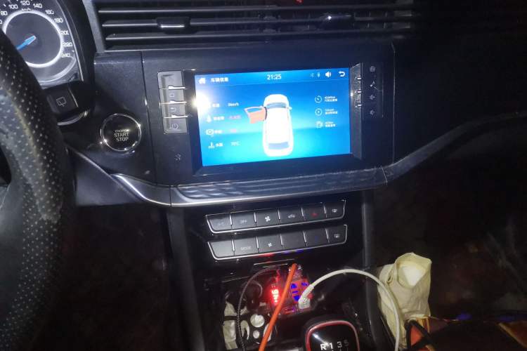 Used Sinotruk VGV U70 2021 1.5T Manual Enjoy Edition 7-Seater
