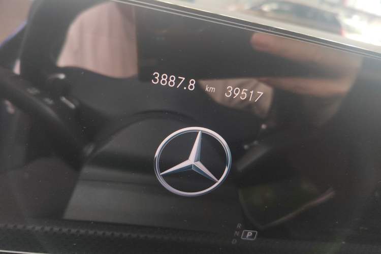 Used Mercedes-Benz CLA 2022-Year Updated CLA 200 Odometer Close Up