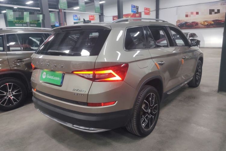 Used Skoda Kodiaq 2021 TSI330 7-Seater Two-Wheel-Drive Luxury Plus Edition
