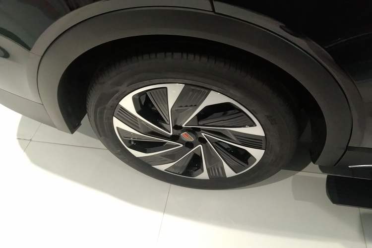 Used Hongqi HS7 PHEV 2024 2.0T PHEV Four-Wheel Drive Flagship Edition 7 Seats
