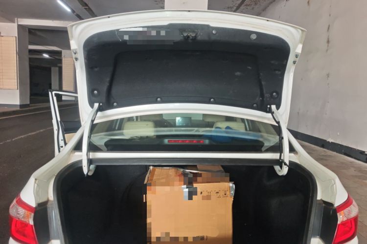 Used CHANGAN Alsvin V7 2015 1.6L Automatic Enjoyment Model China IV Standard
