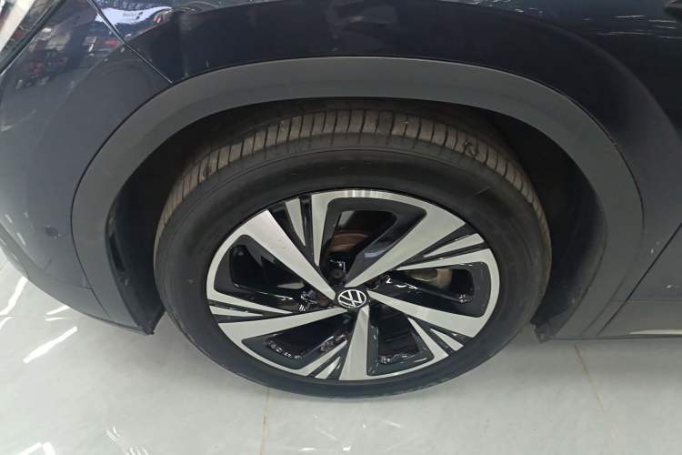 Used Volkswagen ID.6 CROZZ 2022 Long-Range PRO Edition