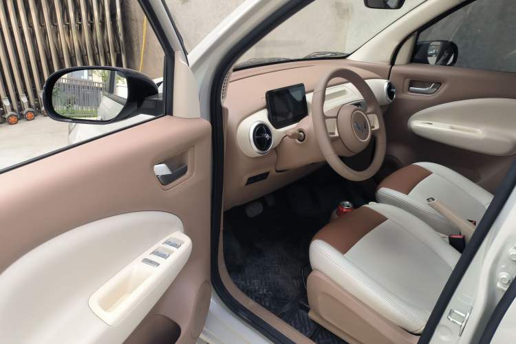 Used Wuling Hongguang MINIEV 2025 Four-Door Version Advanced Edition Driver Seat