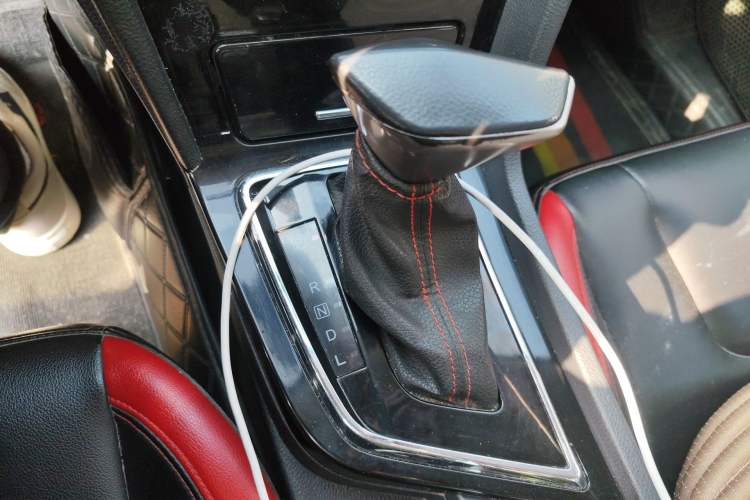 Used Venucia D60 2018 1.6L CVT Smart Connect Elite Edition
