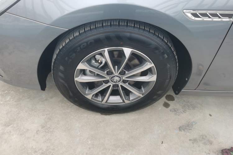 Used BYD Qin PLUS 2024 HONOR Edition DM-i 55KM Leading Model
