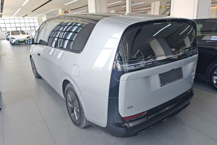 Used Li Auto MEGA 2025 Home Family Special Edition Rear Left 45 Deg